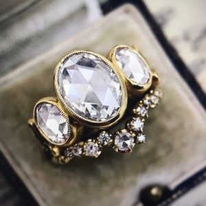 Beautiful Ring Set Oval Shape Big Clear CZ  NWT🎁